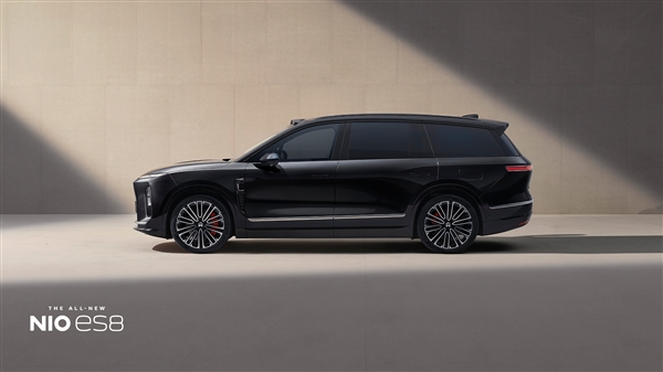 百万级豪车气场!全新蔚来ES8内饰官图公布:吸顶屏、大冰箱、零重力座椅全上车