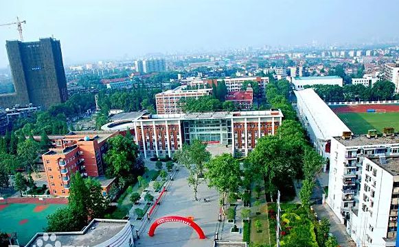 武汉市第四中学校区在哪 在什么区？