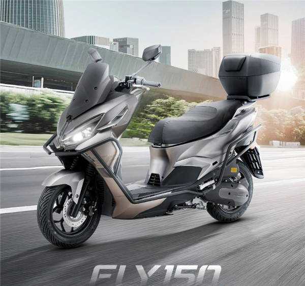 钱江开卷150cc摩托!两款新平踏上市:配博世双通道ABS仅9480起