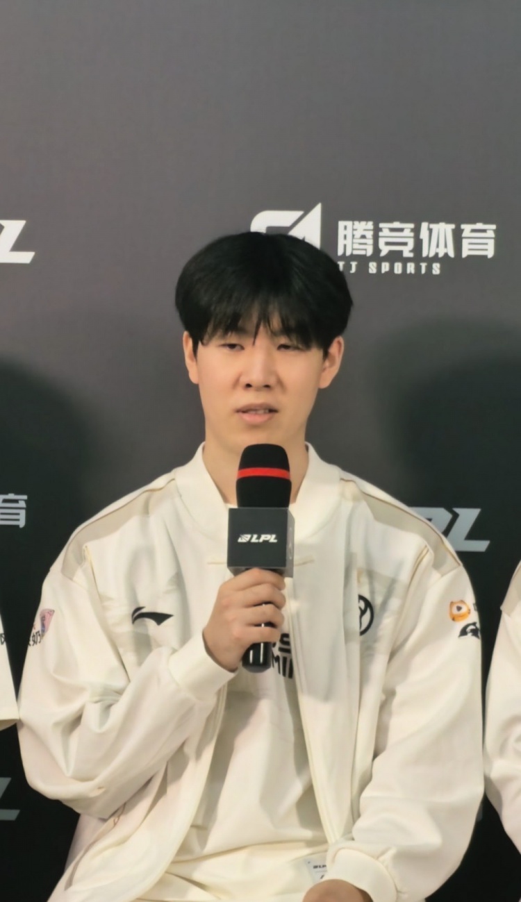 他是对的！TheShy：我觉得我们上野2v2百分之一百赢！
