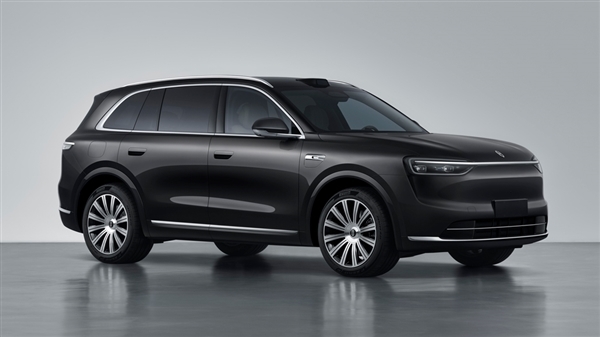 有望成30万级最畅销SUV 全新问界M7内饰曝光：独立三屏