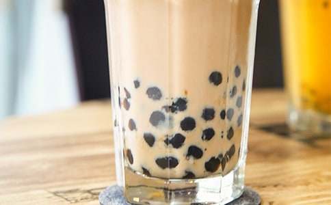 发朋友圈晒喝奶茶的句子