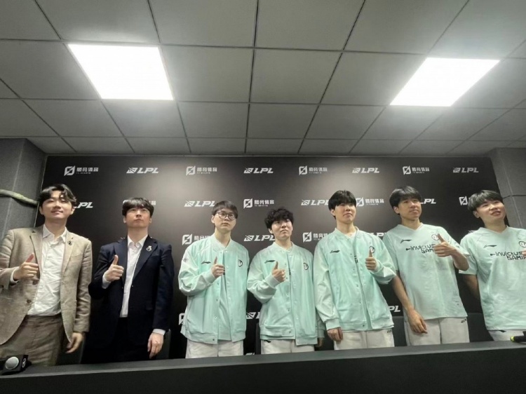 iG赛后群访 Rookie：好好休息 好好备战 打BLG我们状态是最关键的
