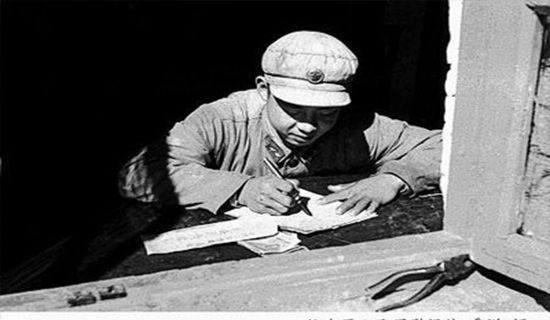 关于描写雷锋外貌特征的句子（精选110句）
