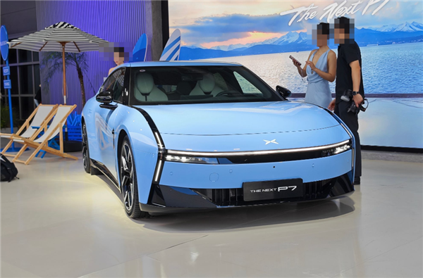 赛道超越小米SU7 Max！全新纯电轿跑小鹏P7上市：21.98万起