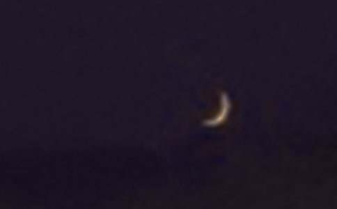 描写月亮的优美句子220句