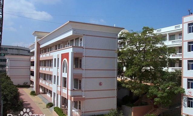 厦门市第三中学简介概况（建校历史、地址、师资、校训、环境）