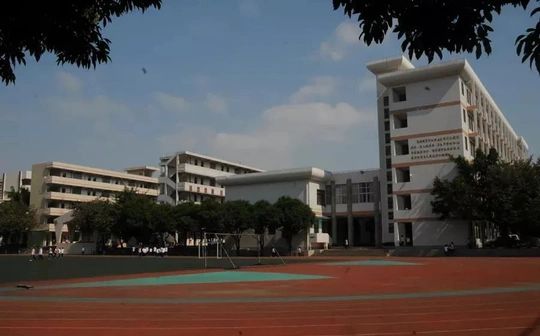 厦门市禾山中学校区在哪 在哪个区？