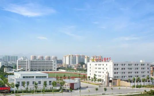 厦门市同安实验中学简介概况（建校历史、地址、师资、校训、环境）