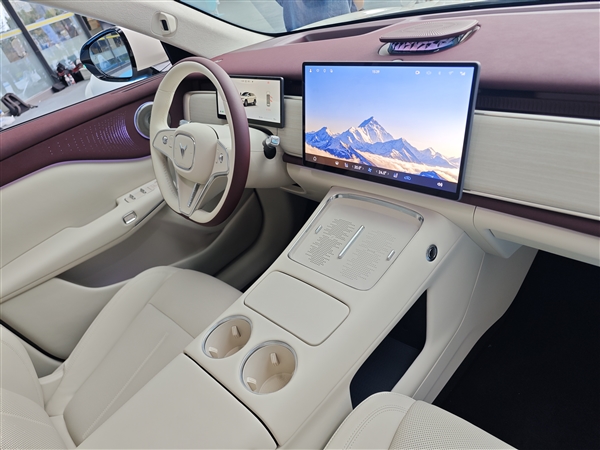 携手华为再战特斯拉Model Y！全新岚图知音上市：20.29万起
