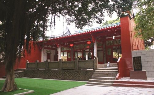 福建省福州第十中学简介概况（建校历史、地址、师资、校训、环境）