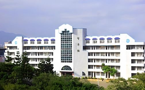 福建省长乐第七中学简介概况（建校历史、地址、师资、校训、环境）