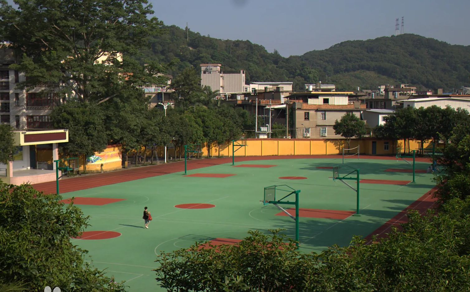 福建省长乐高级中学是公立还是私立 是重点中学吗？