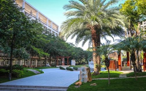 深圳市第二高级中学校区在哪 在哪个区？