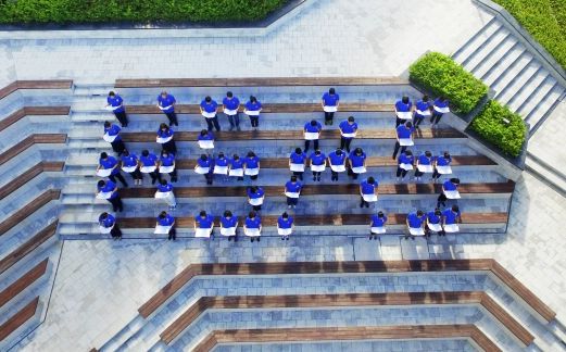 南方科技大学附属中学校区在哪_在哪个区？