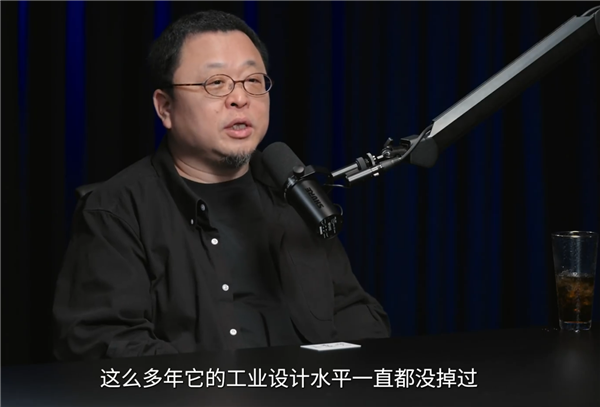 国外名牌车是洋破烂！罗永浩：路虎不是什么好车 国产电车一个比一个好