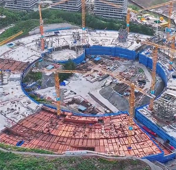 占地10万平、投资31亿！赛力斯全球研发中心地下结构封顶
