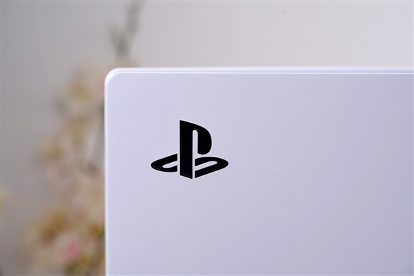 索尼PS、微软Xbox罕见互相宣传游戏！玩家热议主机大战结束了