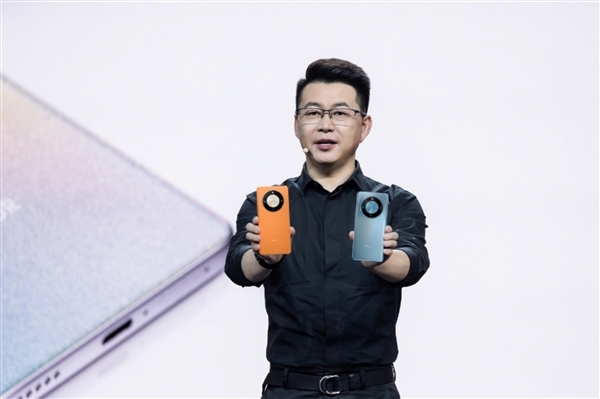 曝荣耀前中国区CMO姜海荣加入长安汽车:出任深蓝汽车CEO