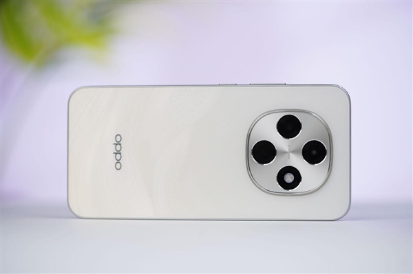 开启手机6年耐用新时代！OPPO A6 Pro图赏