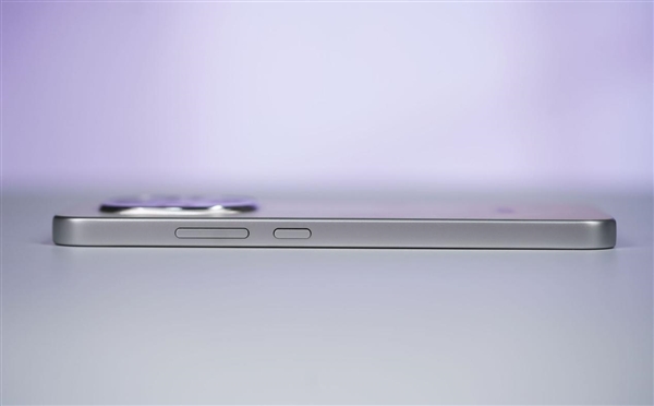 开启手机6年耐用新时代！OPPO A6 Pro图赏