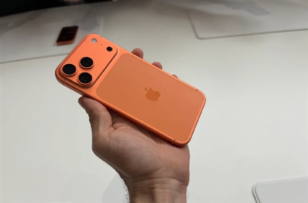 最贵17999！iPhone 17国行版售价公布被挤上热搜：网友直呼苹果定价“良心”