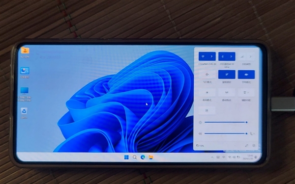 手机上能装Windows系统吗：还真可以