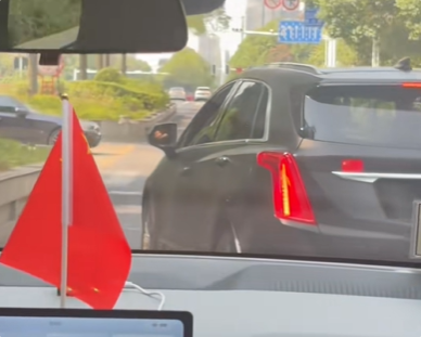 警方回应无人驾驶汽车遭恶意别车:罚款300元 驾驶证记10分