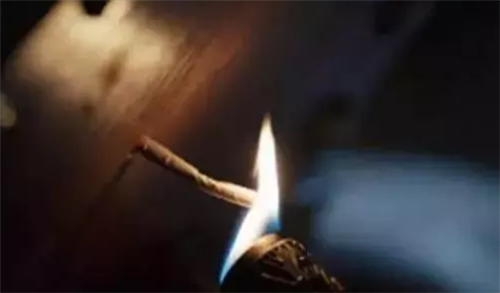 古代的火折子为什么一吹就燃呢 古代火折子的原理