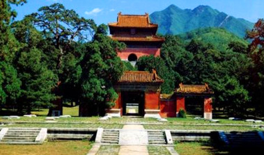 明献陵是哪位皇帝的陵寝？有什么特色之处？