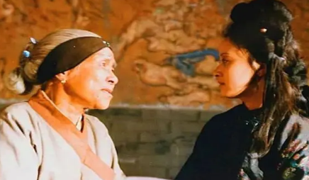 对于刘姥姥饮茶的方法，为何大部分人是无法接受的？