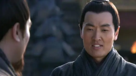 在对于马谡是杀是留的问题上，诸葛亮为何犹豫不决？