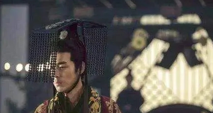 汉献帝为何要向曹丕献上传国玉玺，主动放弃皇位？