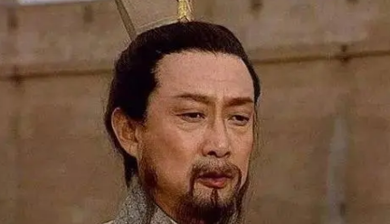 秦宓如何在大是大非的问题面前，从来都不含糊？