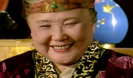 要评出一个真正富养的女孩，这个人为什么是薛宝琴？