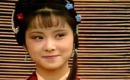 为什么说赵姨娘赢了也失败，晴雯输了也成功？