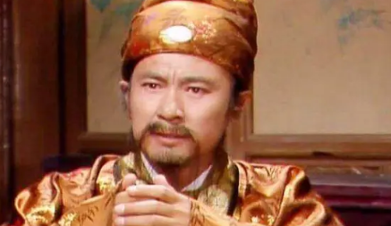 在贾政身上，他对贾宝玉秉持着什么样的教育理念？