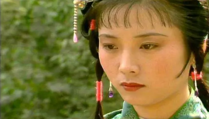 红楼梦中，贾母为什么对鸳鸯被挖墙脚这么生气？