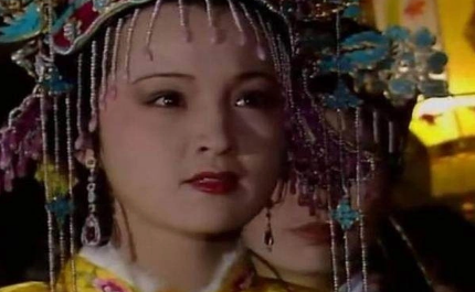 贾元春当上妃子之后，对贾府到底是助力还是拖后腿？