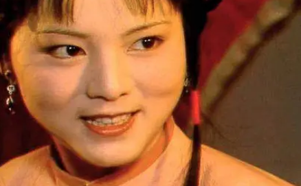 林黛玉与晴雯，谁才是那个让花袭人警铃大作的人？