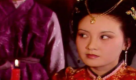 对于王熙凤的所作所为，王夫人到底有没有责任？