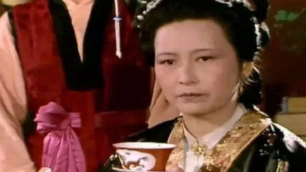 为何说晴雯大好年华香消玉殒，贾母真的是难逃其咎？