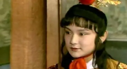 对于金荣母亲这个人而言，为什么是需要表彰的？