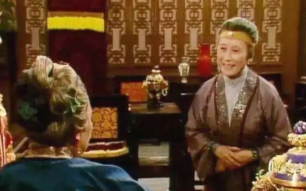 赖嬷嬷作为最年高有体面的老嬷嬷，为什么看不起贾府？