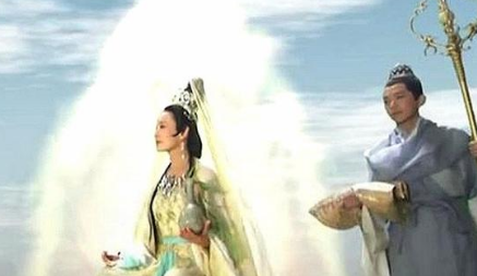 在孙悟空被压五指山的五百年中，都有谁去看过他？