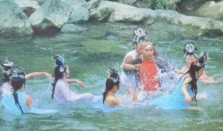 西游记中蜘蛛精一日三洗，目的究竟是为了什么？