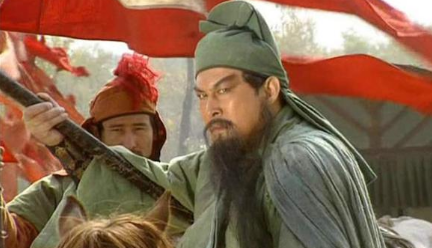 关羽与张飞武力相差不大，为何纪灵被张飞十合刺死？