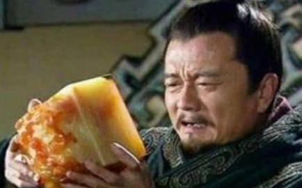 关羽对黄忠的前后态度，为什么会出现明显差异？