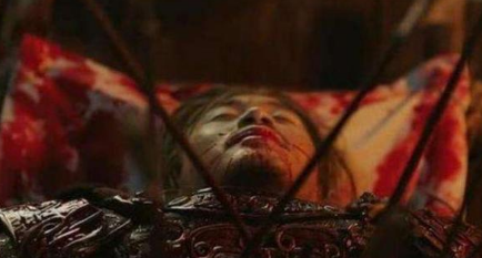 张郃死于诸葛亮的埋伏，那正史和演义是怎么记载的？