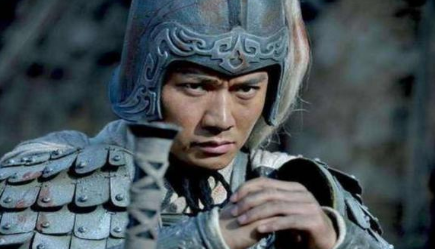 公孙瓒为何没有重用赵云，反而二话不说就借给刘备？